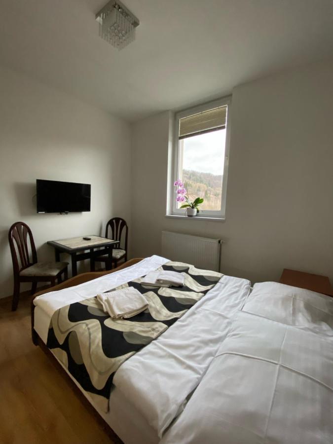 Guest House Penzion Fortuna Tvrdosin Esterno foto