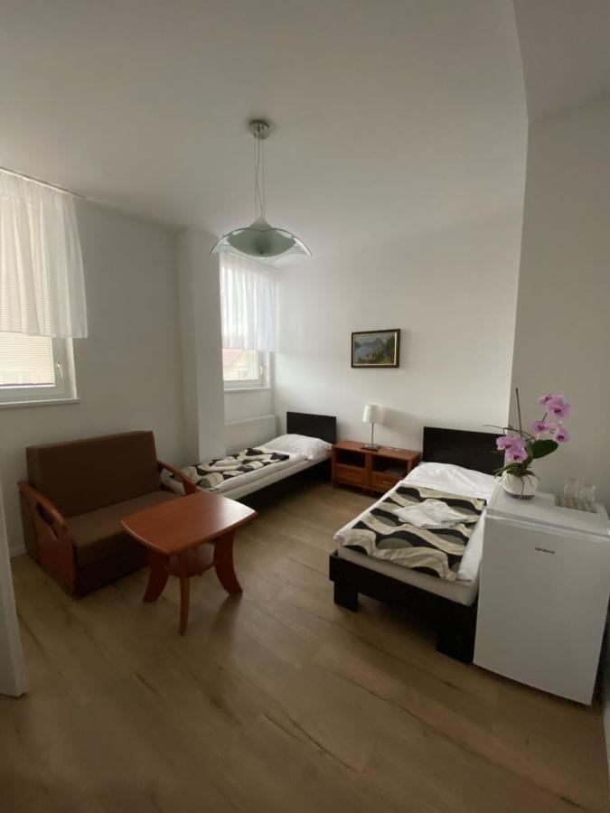 Guest House Penzion Fortuna Tvrdosin Esterno foto