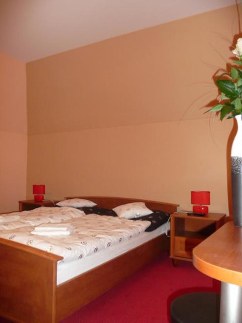 Guest House Penzion Fortuna Tvrdosin Esterno foto