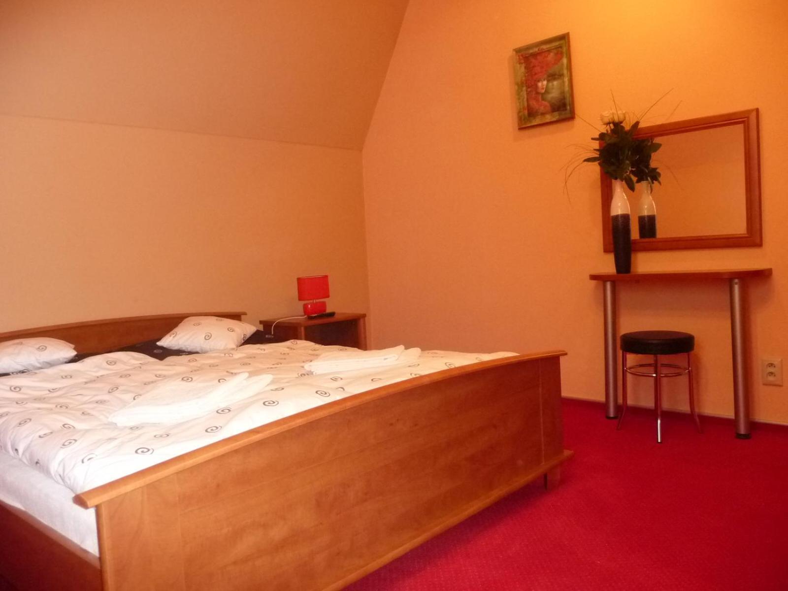 Guest House Penzion Fortuna Tvrdosin Esterno foto