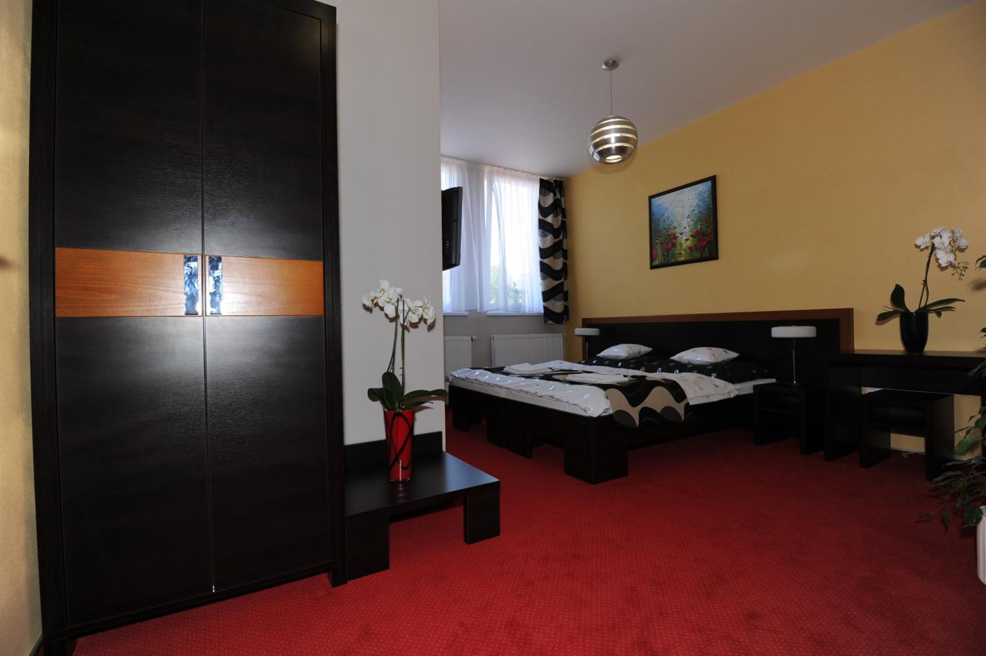 Guest House Penzion Fortuna Tvrdosin Esterno foto