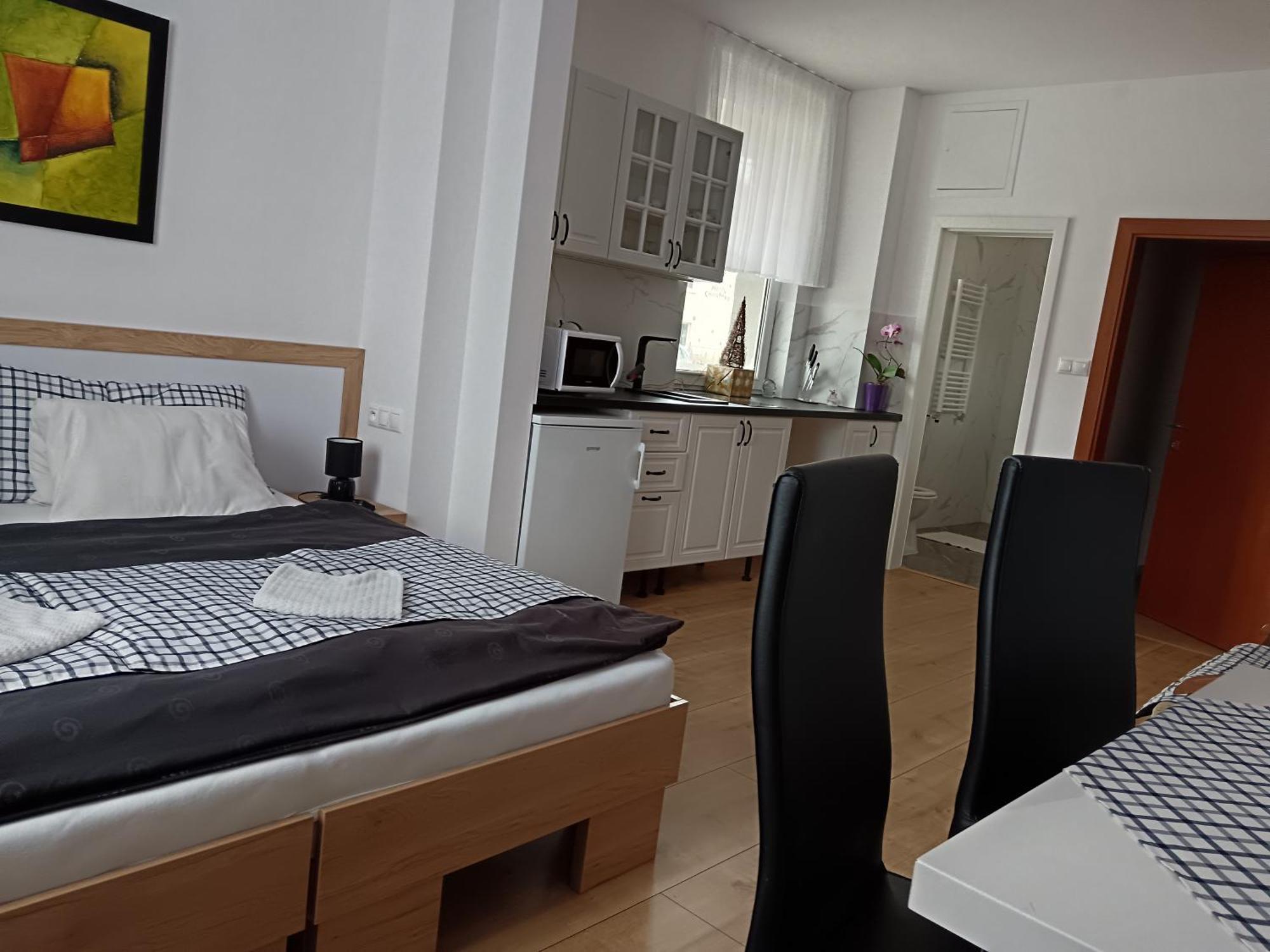 Guest House Penzion Fortuna Tvrdosin Esterno foto