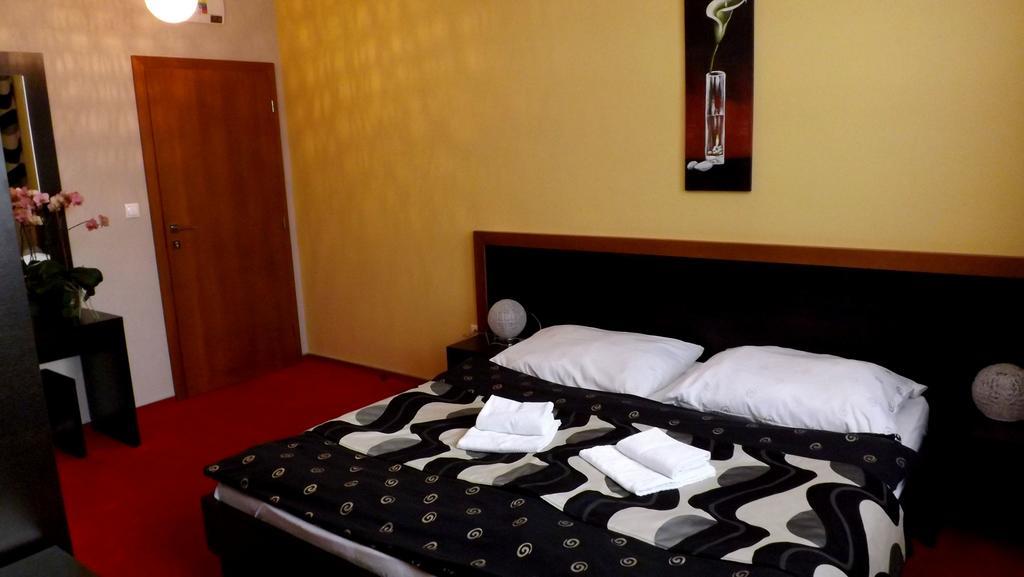 Guest House Penzion Fortuna Tvrdosin Camera foto