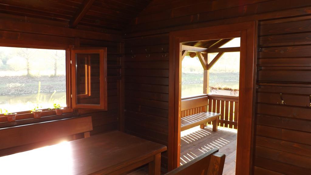 Guest House Penzion Fortuna Tvrdosin Esterno foto