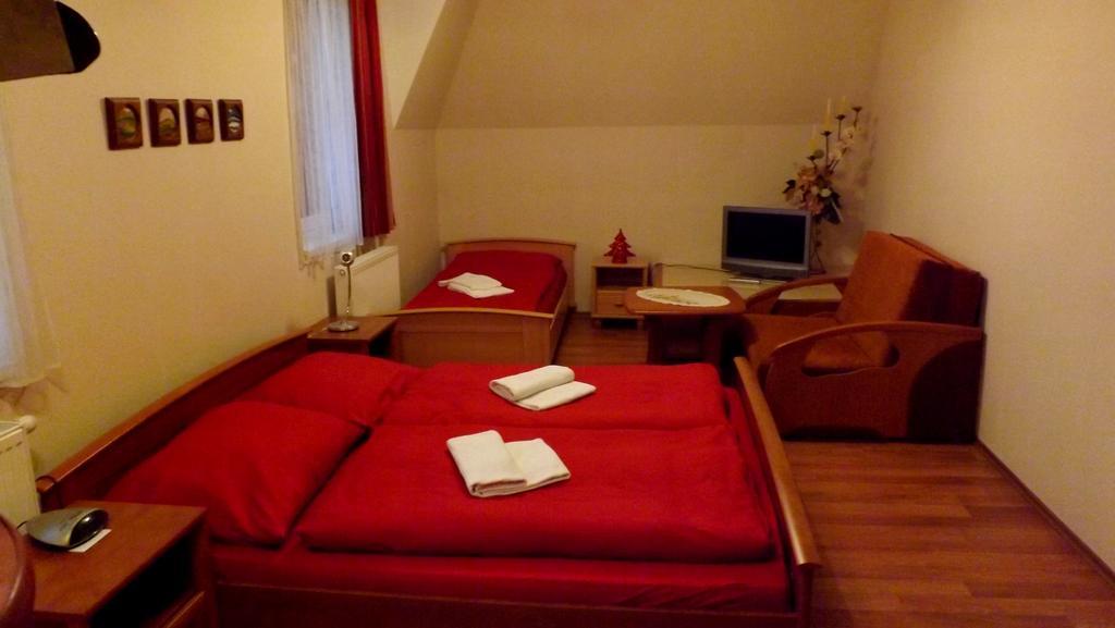 Guest House Penzion Fortuna Tvrdosin Camera foto